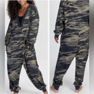 Natural Life Camouflage Onesie Jumpsuit Size XS